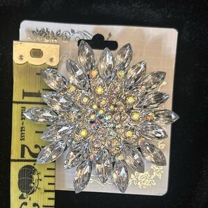 Stunning rhinestone large brooch ￼